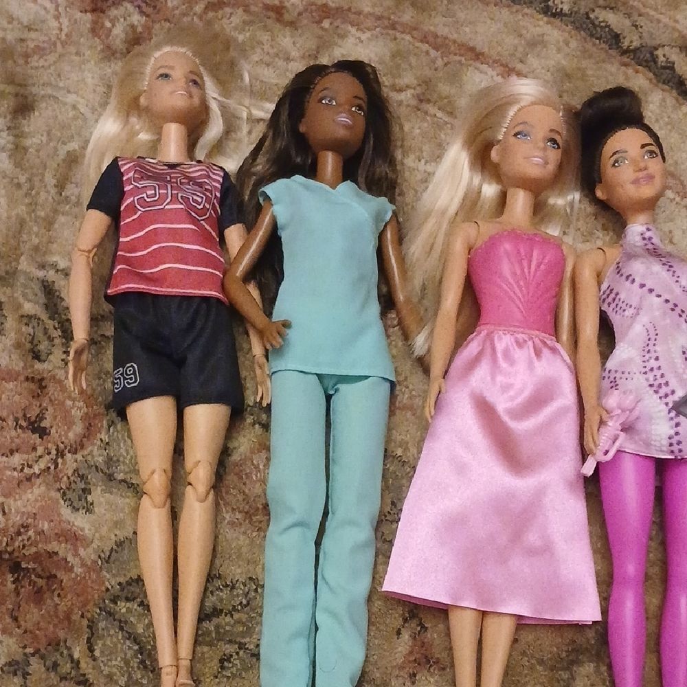 Barbies  - Picture 2 of 3